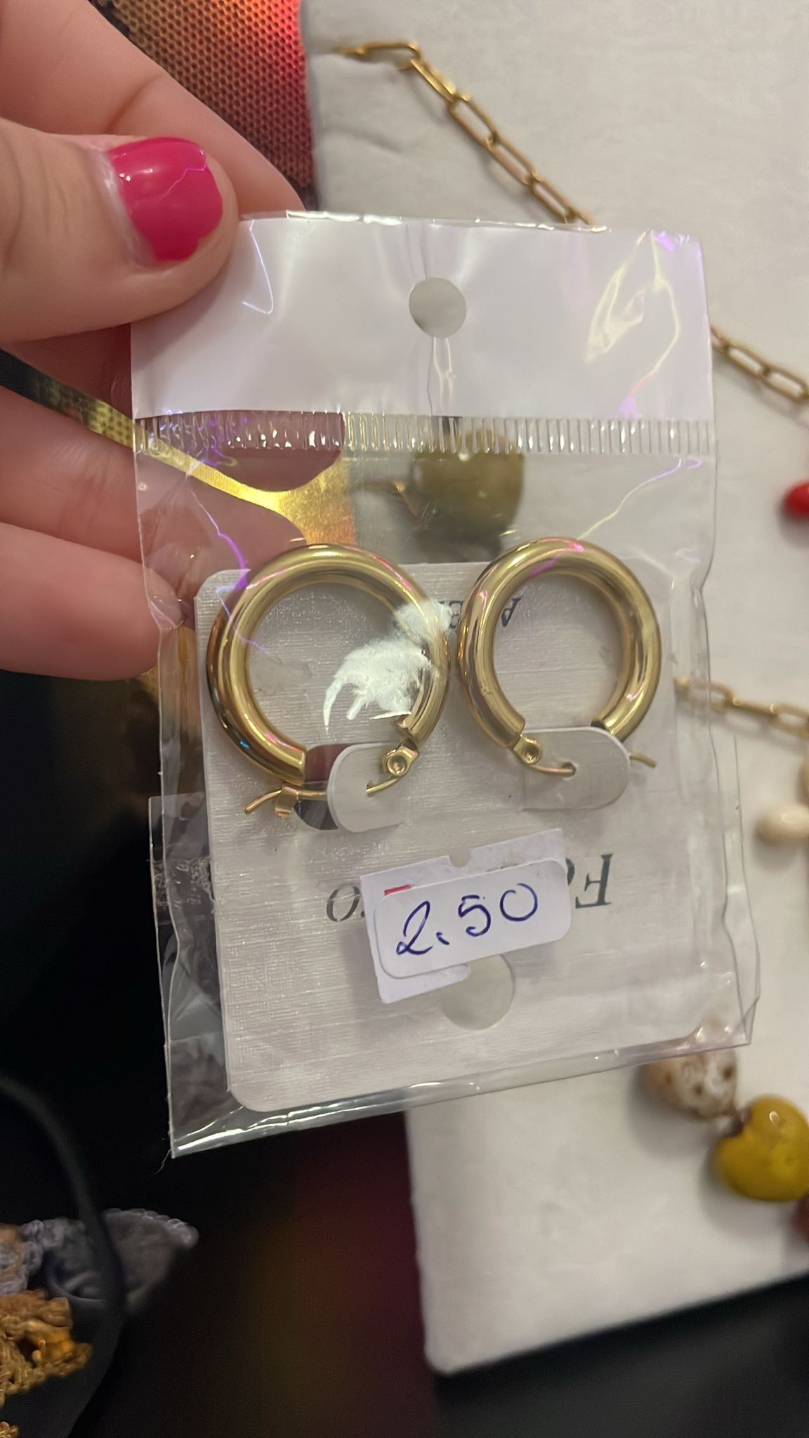 ARGOLLA DORADA MEDIA