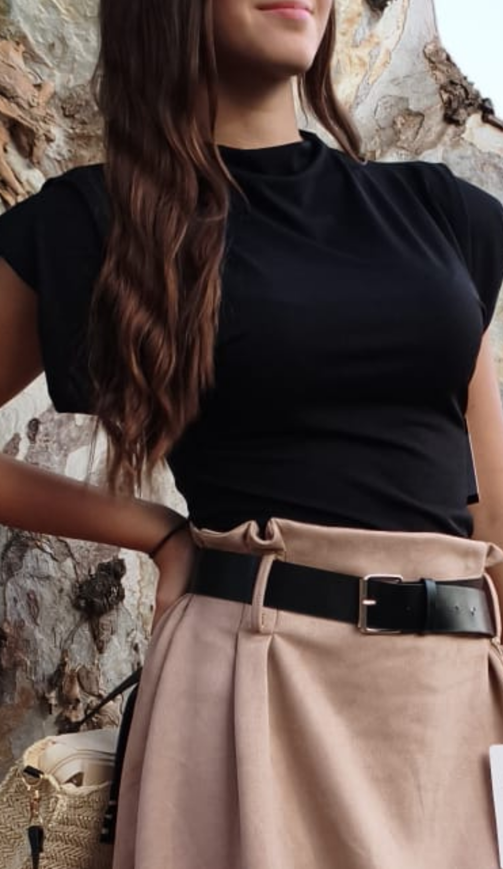 CAMISETA NEGRA