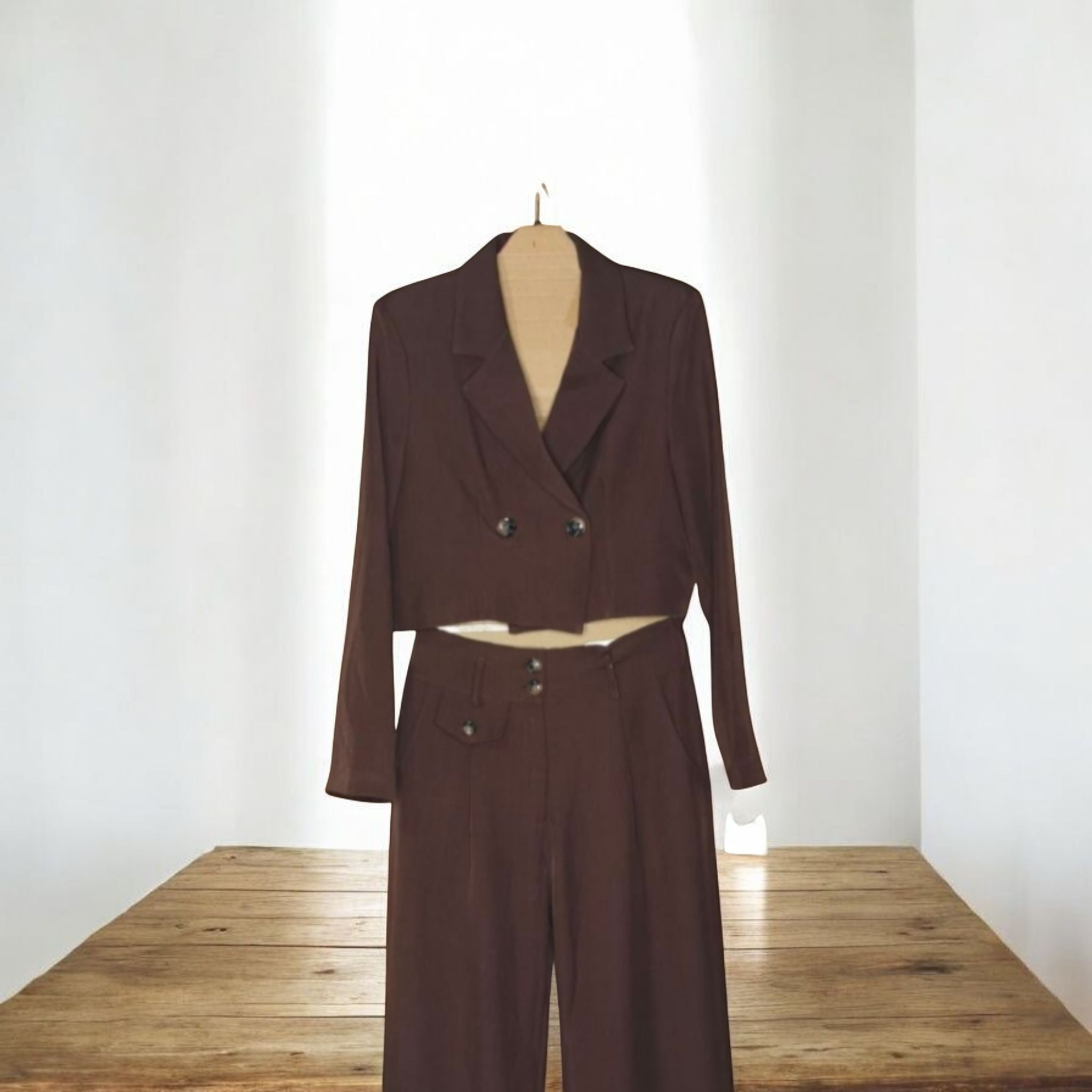 CHAQUETA CORTA CHOCOLATE