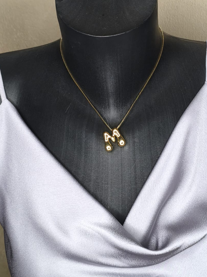 COLLAR DORADO INICIAL